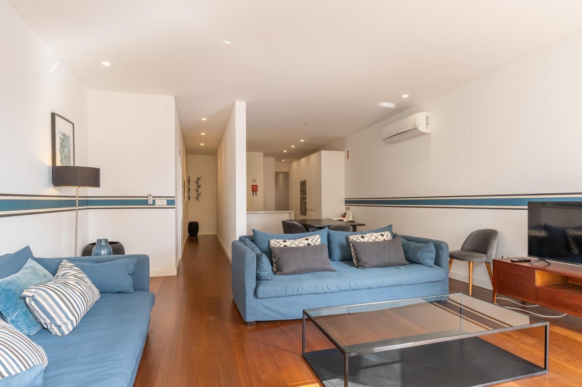 Modern 3Br, Terrace, Ac/Heating & Self Check-In Appartement Lissabon Buitenkant foto