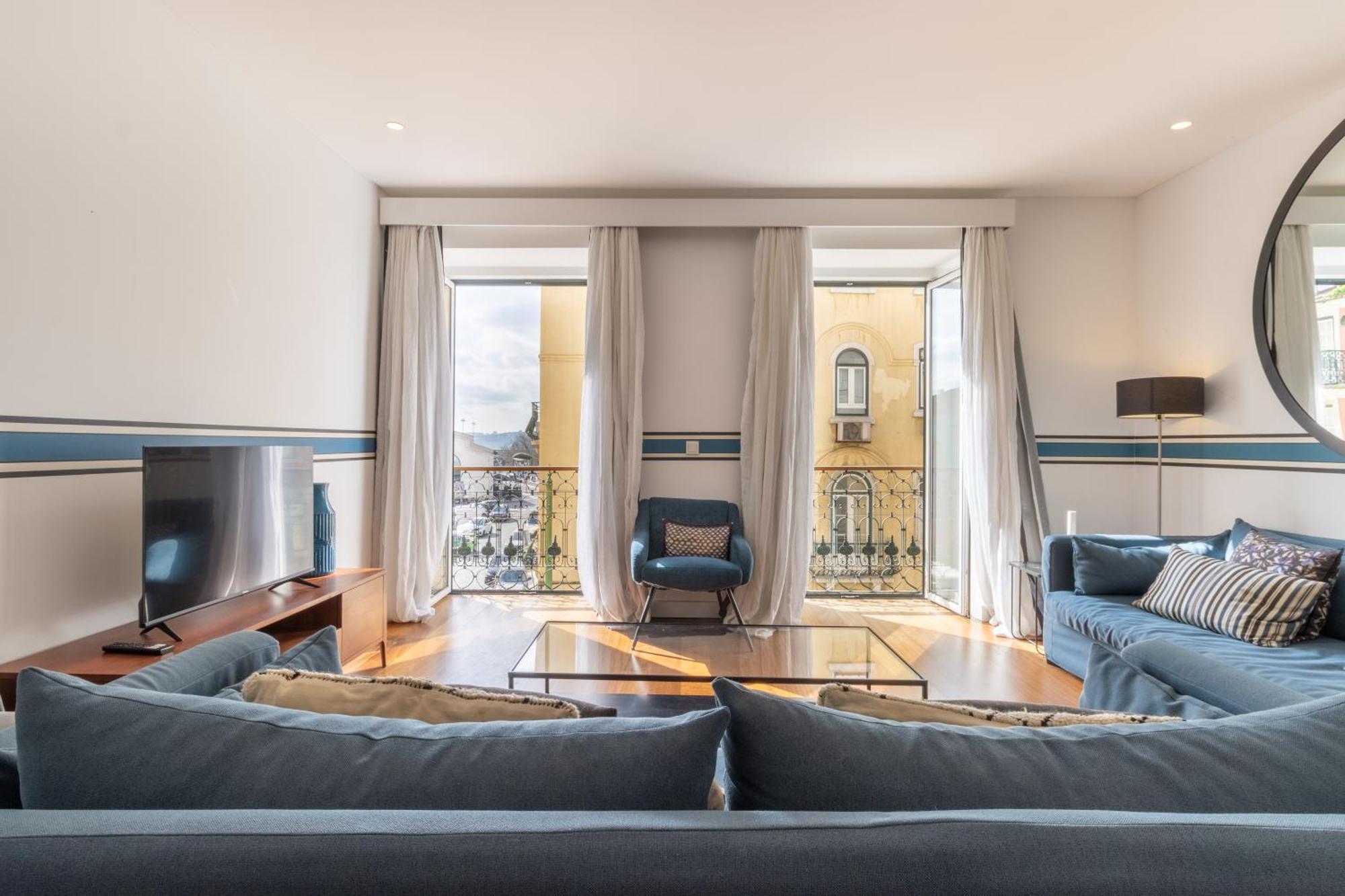 Modern 3Br, Terrace, Ac/Heating & Self Check-In Appartement Lissabon Buitenkant foto
