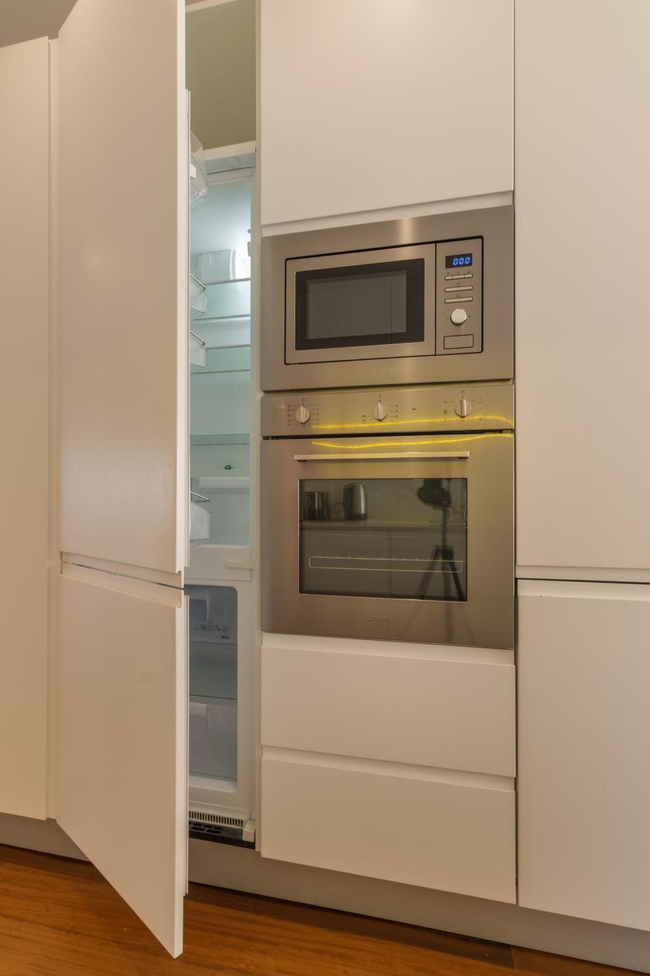 Modern 3Br, Terrace, Ac/Heating & Self Check-In Appartement Lissabon Buitenkant foto