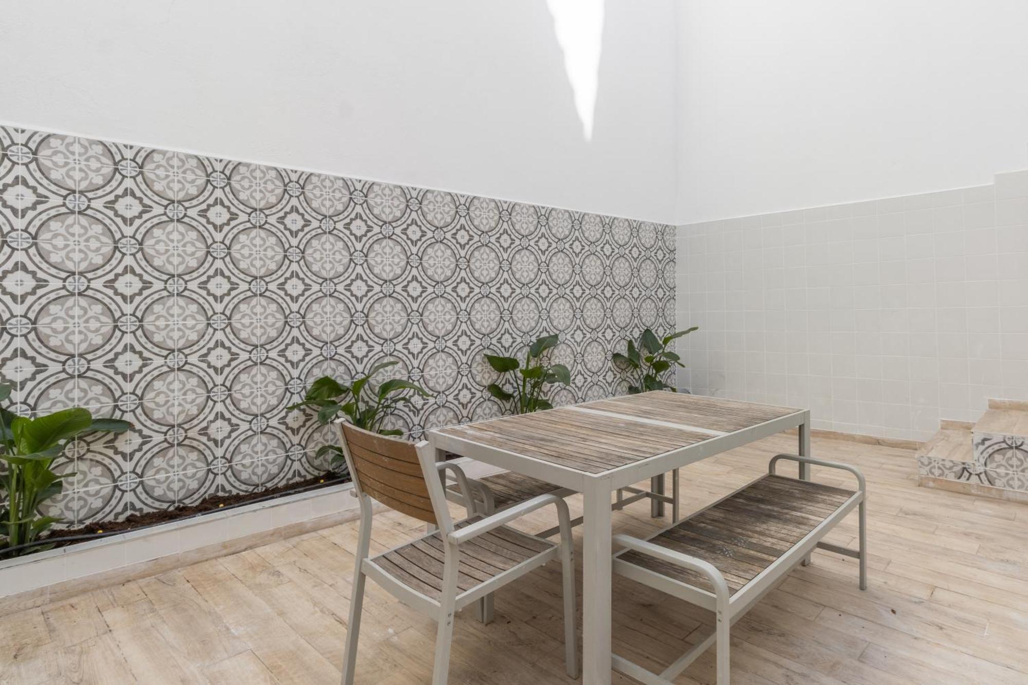 Modern 3Br, Terrace, Ac/Heating & Self Check-In Appartement Lissabon Buitenkant foto